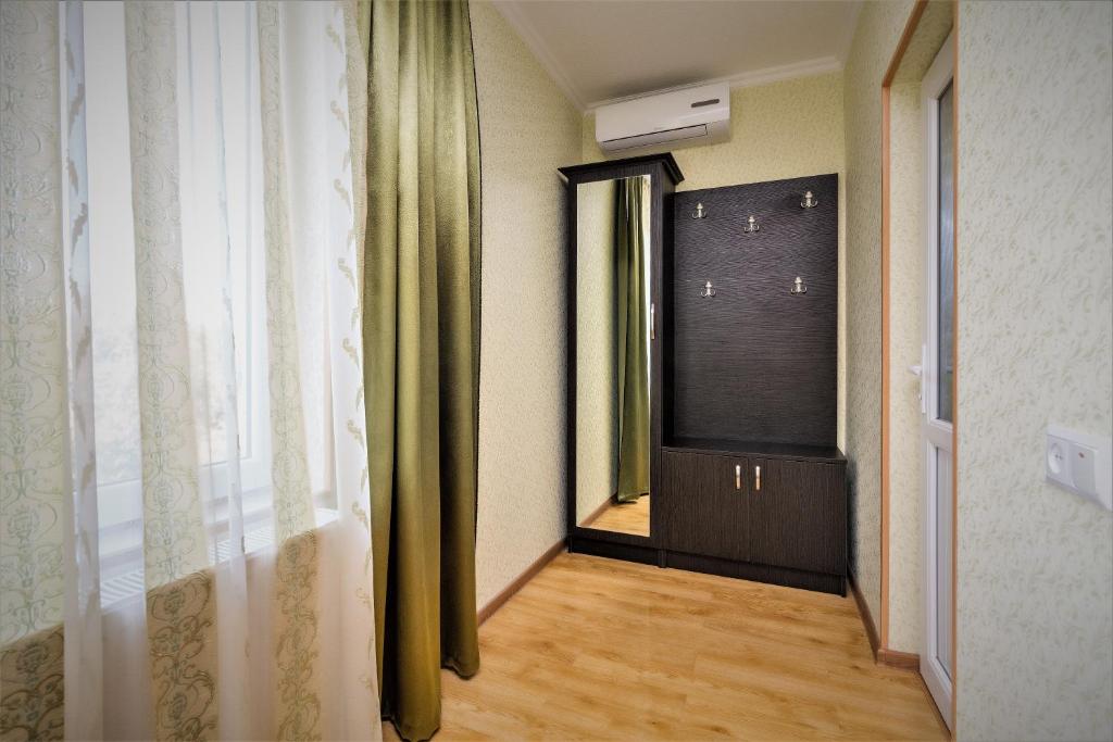 Tinikos Guest House room 5